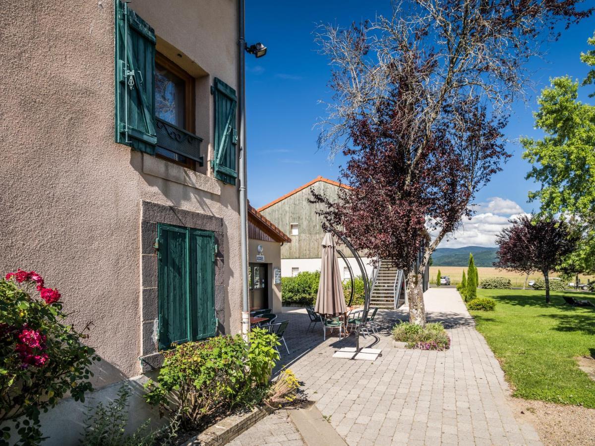Les Quatre Vents Hotel Courpiere Eksteriør billede